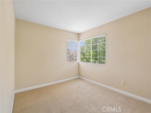 2521  Avenita Alpera  , Tustin, CA