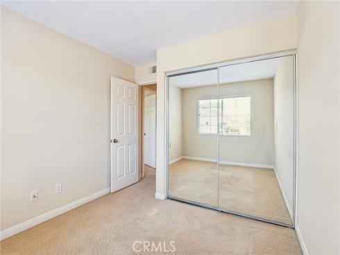 2521  Avenita Alpera  , Tustin, CA