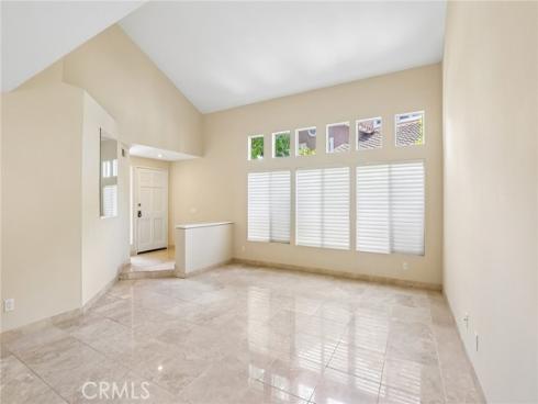 2521  Avenita Alpera  , Tustin, CA