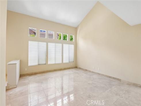 2521  Avenita Alpera  , Tustin, CA