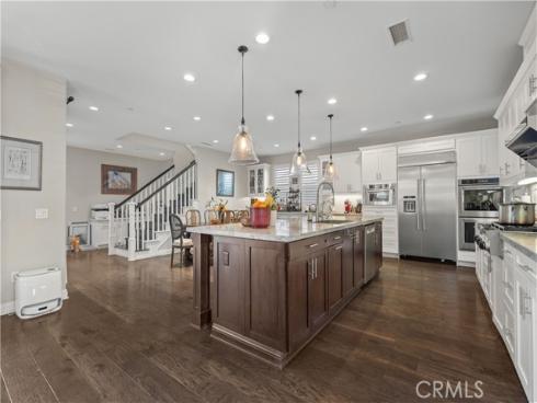 220 Barnes , Tustin, CA