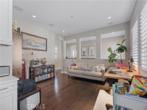 220 Barnes , Tustin, CA