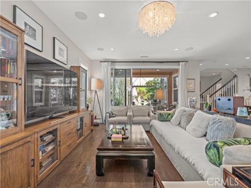 220 Barnes , Tustin, CA