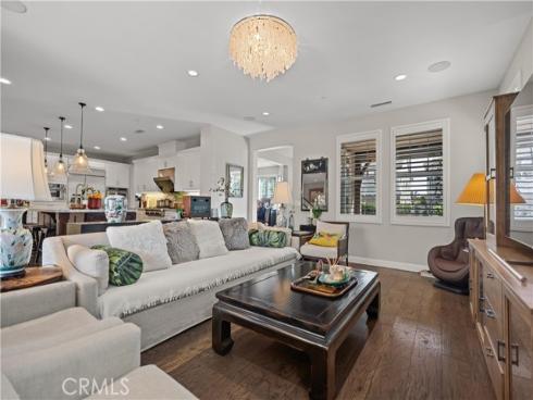 220 Barnes , Tustin, CA