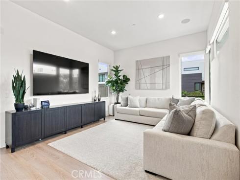 16311 Veterans Way, Tustin, CA