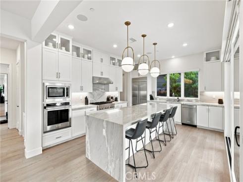 16311 Veterans Way, Tustin, CA