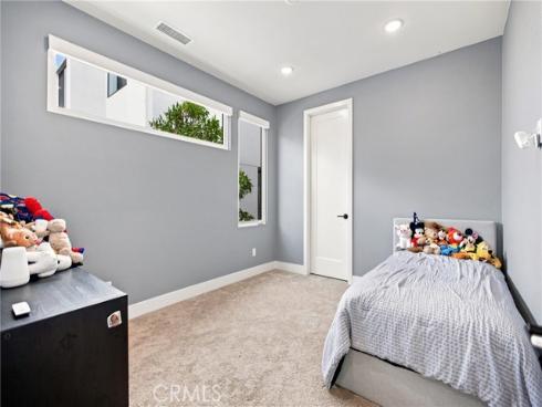 16311 Veterans Way, Tustin, CA