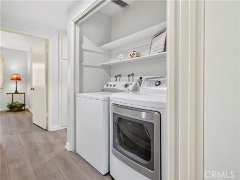 1159 E 1st  , Tustin, CA