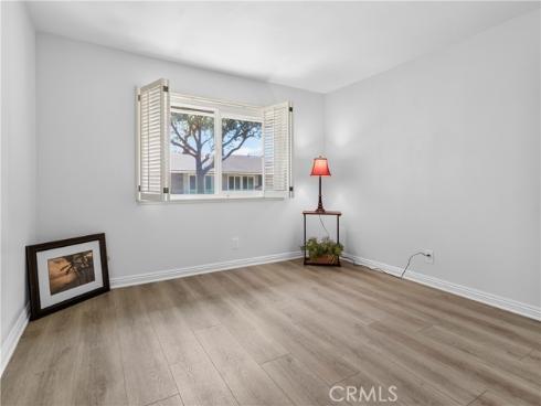 1159 E 1st  , Tustin, CA