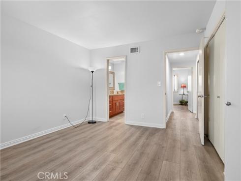 1159 E 1st  , Tustin, CA