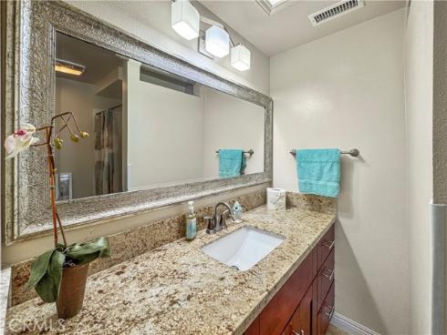 1159 E 1st  , Tustin, CA