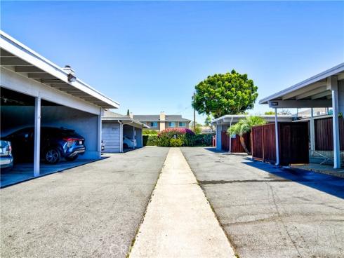 1159 E 1st  , Tustin, CA