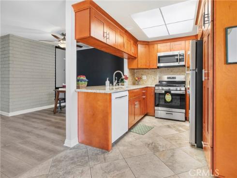 1159 E 1st  , Tustin, CA