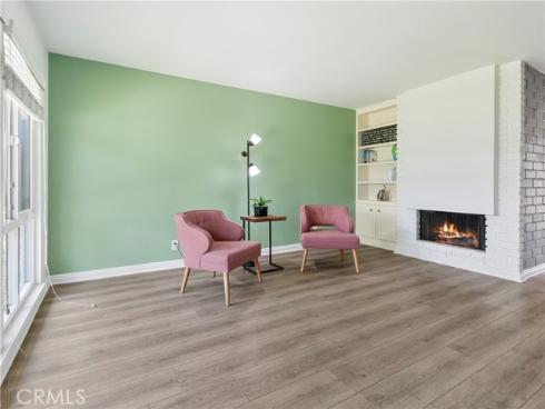 1159 E 1st  , Tustin, CA