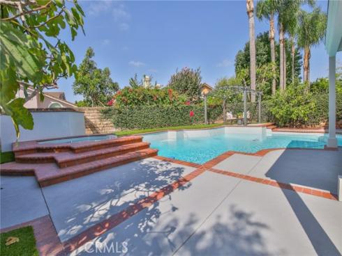 2162  Sonbria  , Tustin, CA