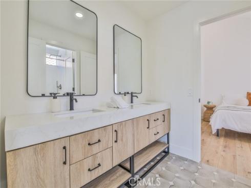 2162  Sonbria  , Tustin, CA