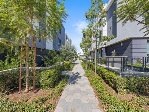 16175 Dawn Way 103 , Tustin, CA