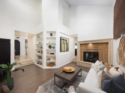 14272  Livingston  , Tustin, CA