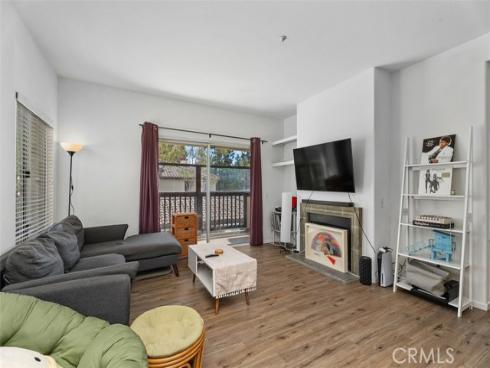 2960 Champion Way 1008 , Tustin, CA