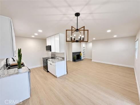 17574  Vandenberg  11 , Tustin, CA