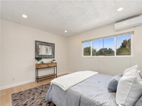 648 W Main D , Tustin, CA