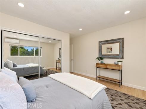 648 W Main D , Tustin, CA
