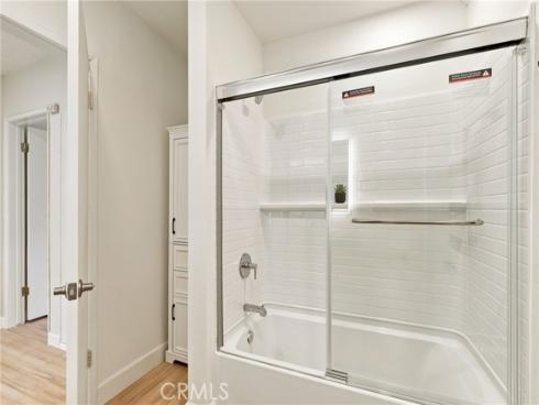 648 W Main D , Tustin, CA