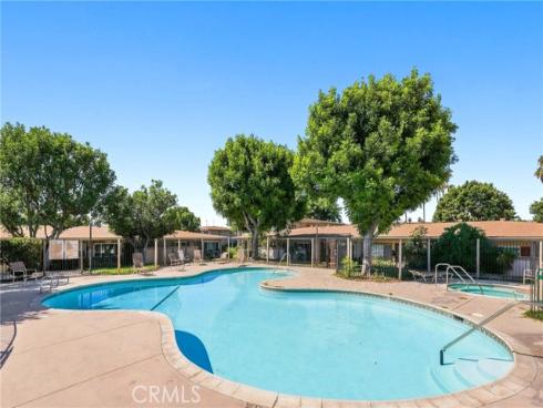 648 W Main D , Tustin, CA