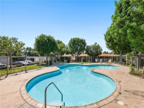 648 W Main D , Tustin, CA
