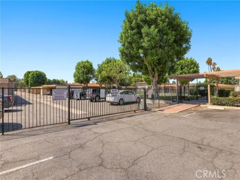 648 W Main D , Tustin, CA