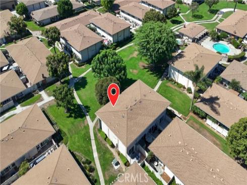 648 W Main D , Tustin, CA