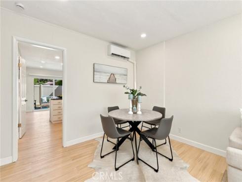 648 W Main D , Tustin, CA