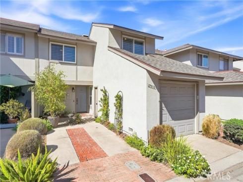 17515  Via Lindo  , Tustin, CA