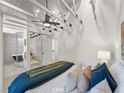 17515  Via Lindo  , Tustin, CA