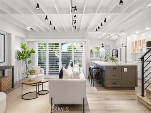 17515  Via Lindo  , Tustin, CA