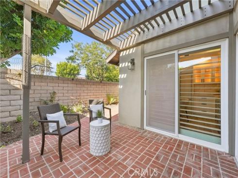 17515  Via Lindo  , Tustin, CA