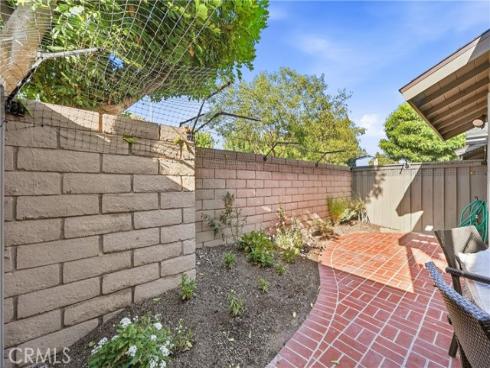 17515  Via Lindo  , Tustin, CA