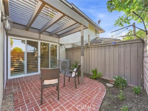 17515  Via Lindo  , Tustin, CA