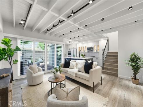 17515  Via Lindo  , Tustin, CA