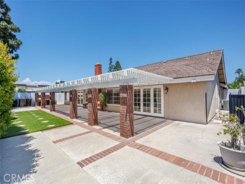 10231  Robin Hood   Circle, Villa Park, CA