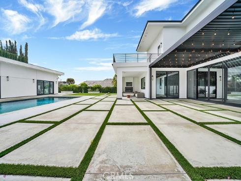 18852  Canyon Crest   Drive, Villa Park, CA