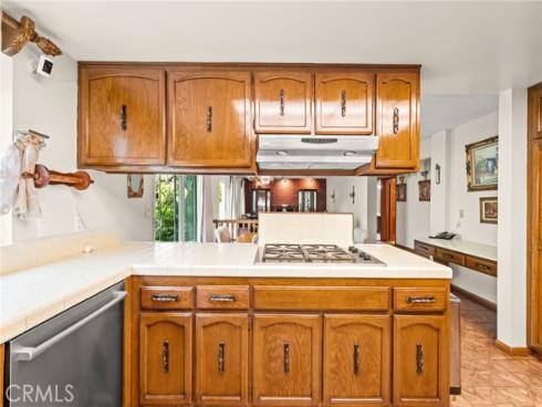 18471  Hillcrest  , Villa Park, CA