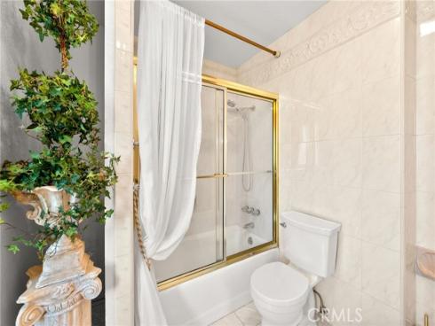 18471  Hillcrest  , Villa Park, CA