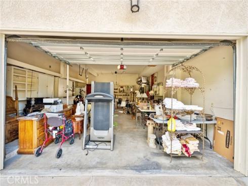 18471  Hillcrest  , Villa Park, CA