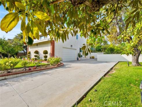 18471  Hillcrest  , Villa Park, CA