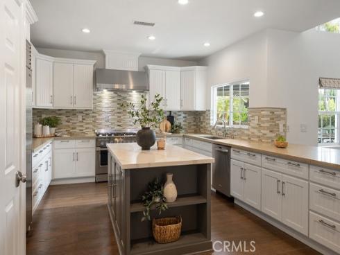 10262  Old Lamplighter   Lane, Villa Park, CA