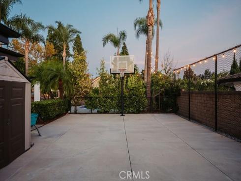 10262  Old Lamplighter   Lane, Villa Park, CA