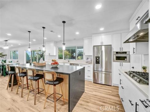 17762 Mountain View Circle