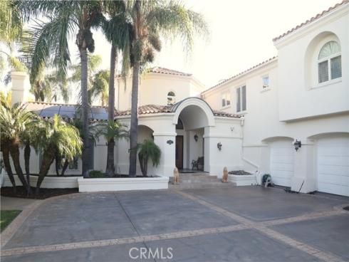 10762 Center Drive, Villa Park, CA