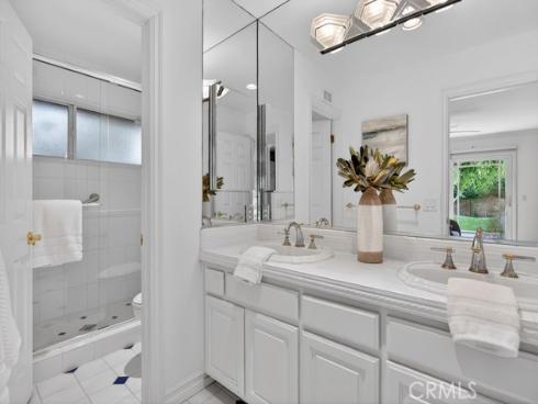 18212  Lincoln  , Villa Park, CA